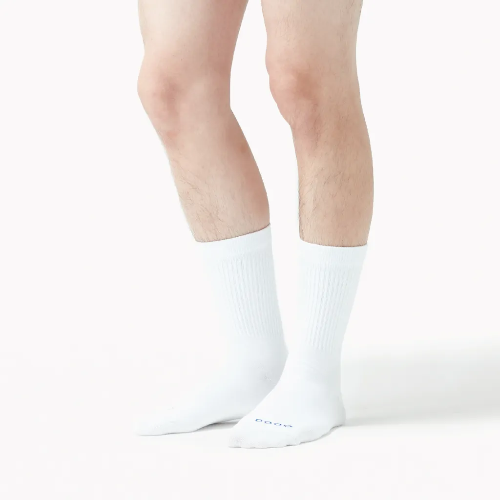 GoodDay Essential High Socks White