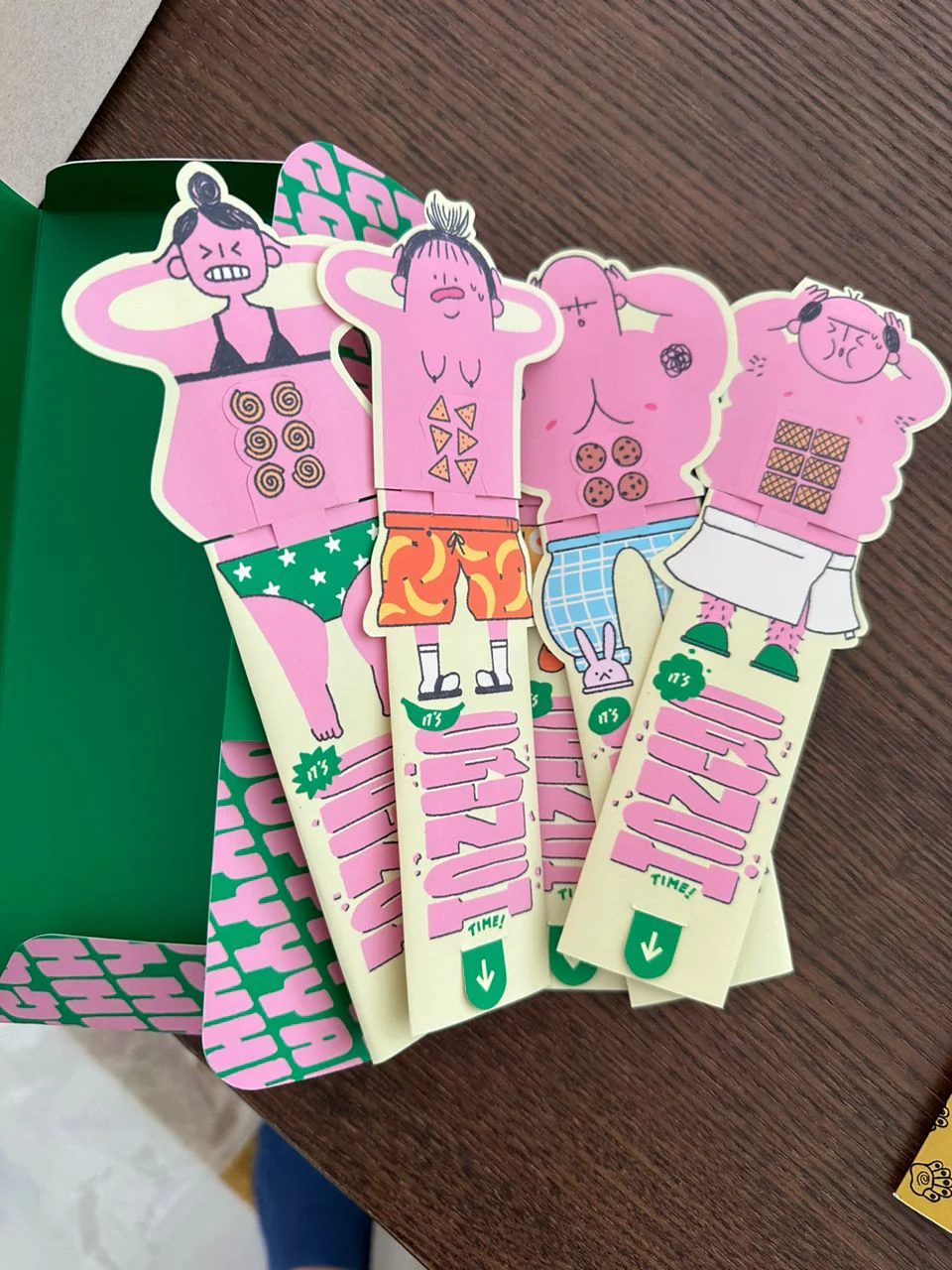 It's Crunch Time 1 (Set of 5 Bookmark) Fictionist