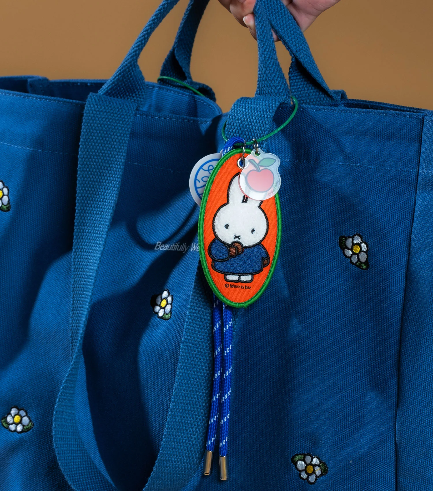 Miffy 'Miffy with Napkin'—Woven Charm - Image 3